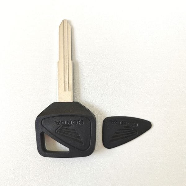 Key Shell with Right Blade for Honda Motorcycle 5 pcs - Image 4
