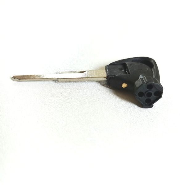 Key Shell with Right Blade for Yamaha Motorcycle - Pack of 5 - Image 4
