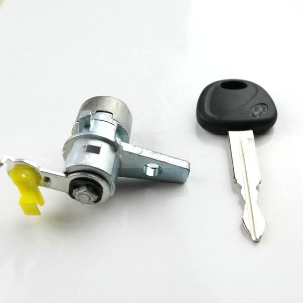 Kia Cerato left door lock Main driver's door lock cylinder Cerato car lock Cerato car full car door lock - Image 2