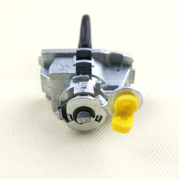 Nissan Laotianlai left door lock with key (Xuanyi Liwei before 2008) left door lock Laotianlai left door lock cylinder - Image 2