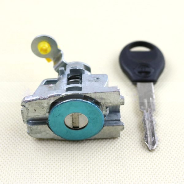 Nissan Laotianlai left door lock with key (Xuanyi Liwei before 2008) left door lock Laotianlai left door lock cylinder - Image 3