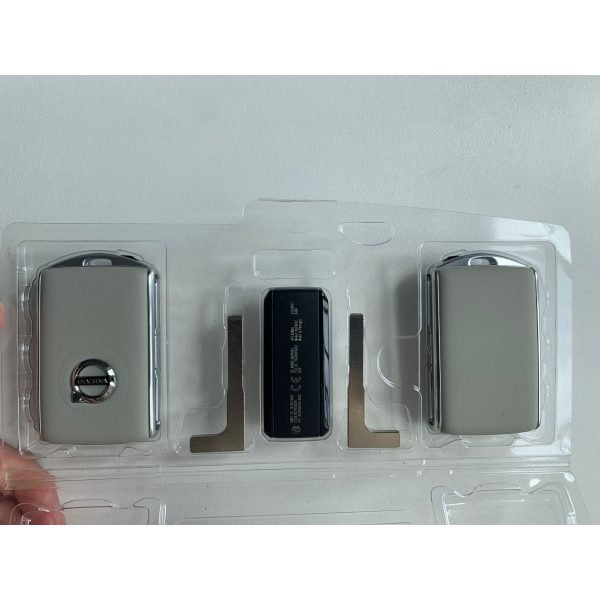 Original 4 Buttons 433 MHz Smart Key Set for Volvo -HUF8432 Light Gray Color - Genuine Leather - Image 2