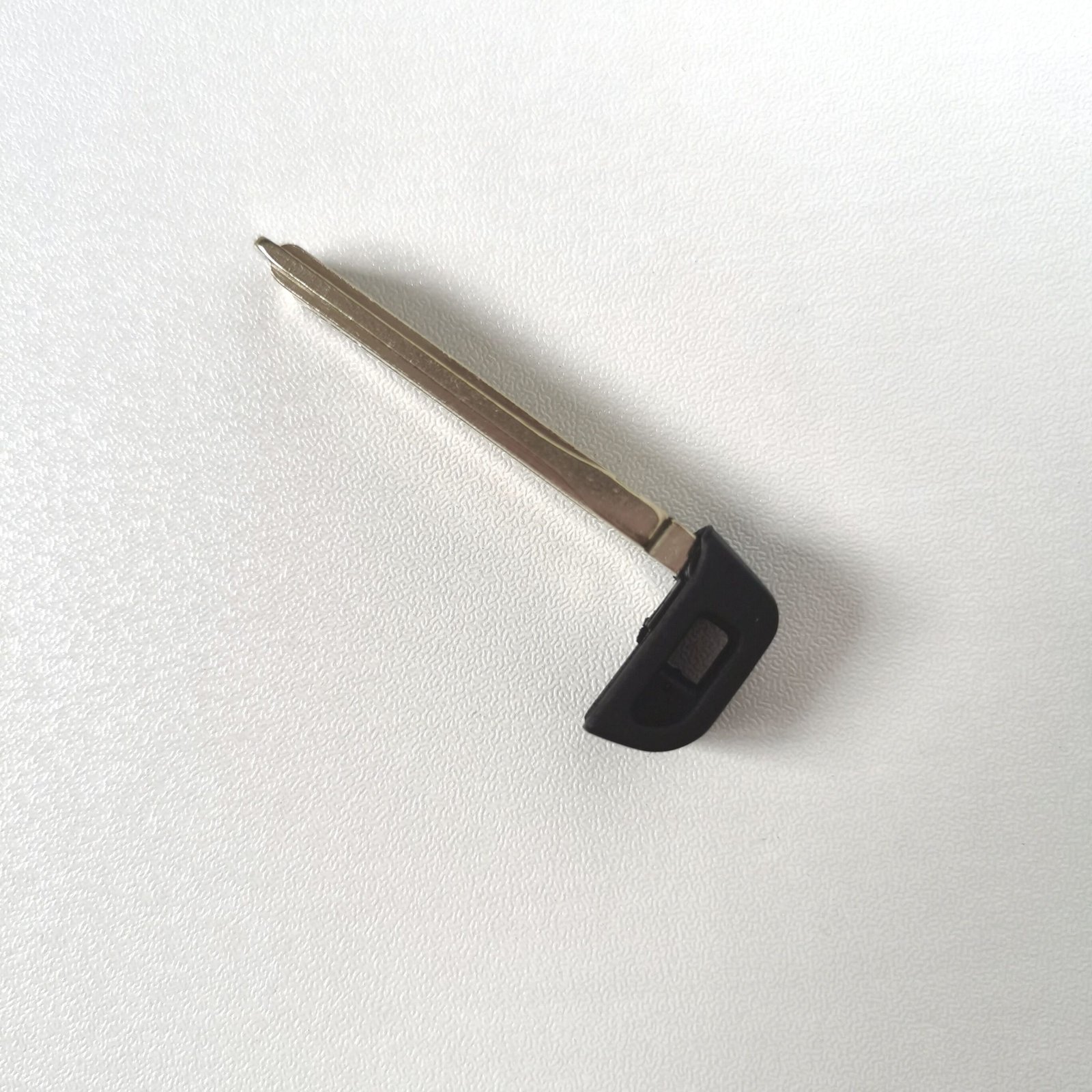 Smart Emergency Key Blade for Toyota - Pack of 10 - Image 2